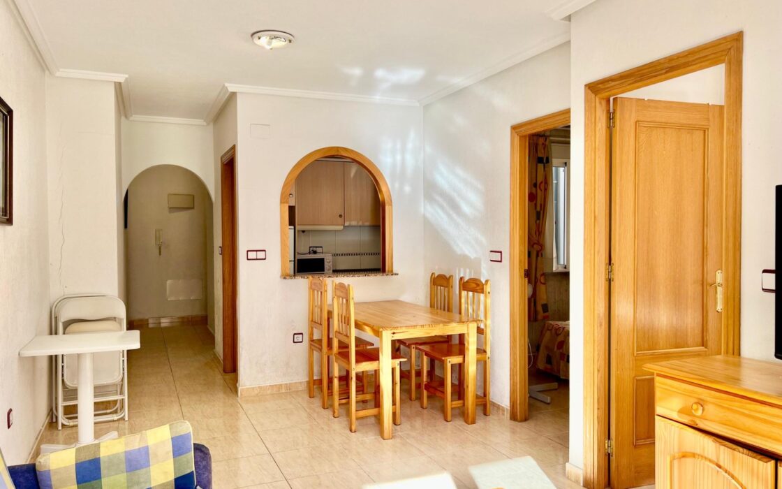 Апартаменты у моря в Торревьехе 53 кв.м с террасой