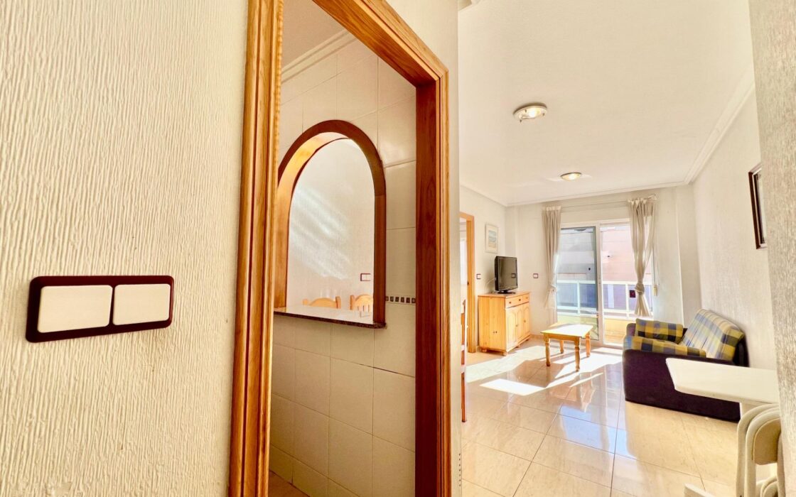 Апартаменты у моря в Торревьехе 53 кв.м с террасой