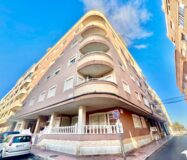 Апартамент в Торревьехе 81 кв.м с видом на море