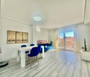 Апартамент в Торревьехе 81 кв.м с видом на море