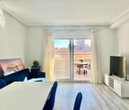 Апартамент в Торревьехе 81 кв.м с видом на море