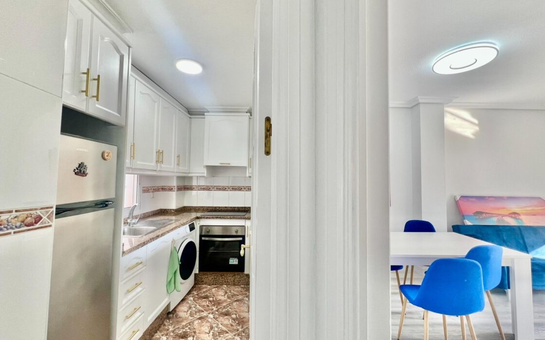 Апартамент в Торревьехе 81 кв.м с видом на море