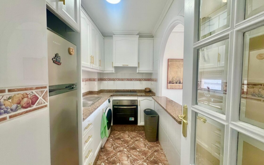 Апартамент в Торревьехе 81 кв.м с видом на море