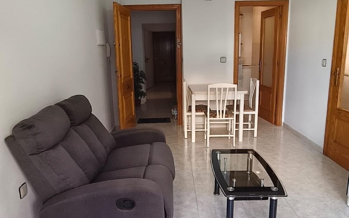 Апартаменты в Торревьехе у моря, 53 кв.м, 3 комнаты