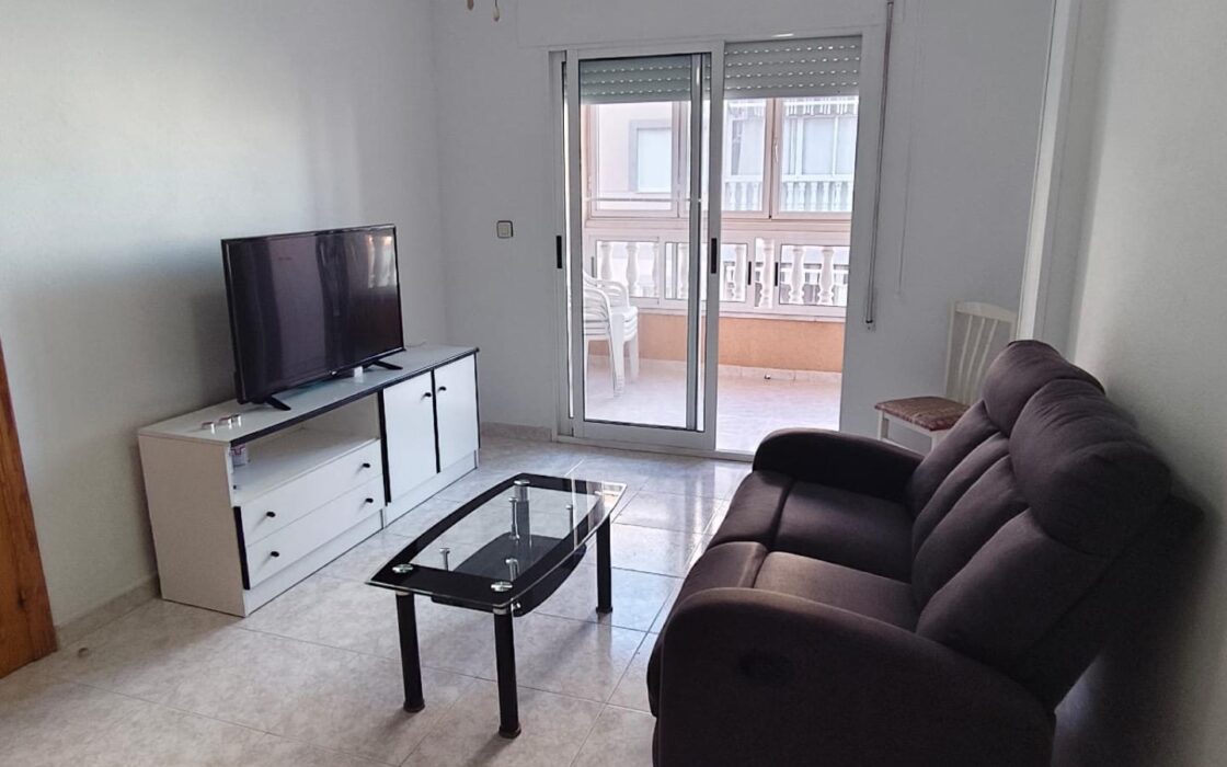 Апартаменты в Торревьехе у моря, 53 кв.м, 3 комнаты