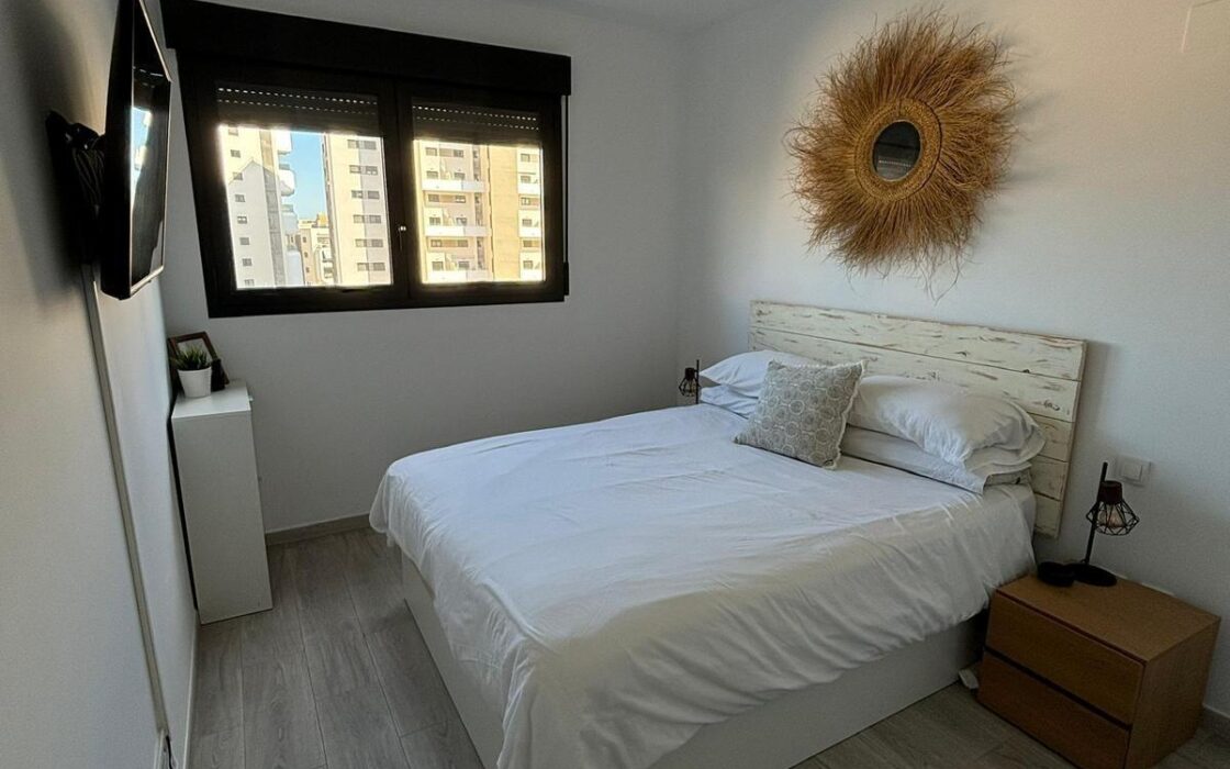 Апартаменты 86 кв.м в Аликанте у моря с террасой