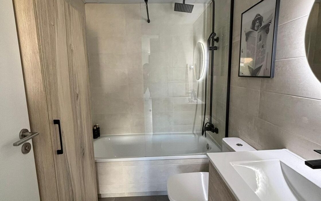 Апартаменты 86 кв.м в Аликанте у моря с террасой