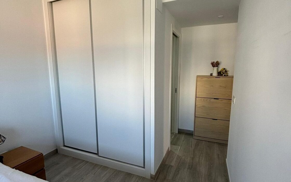 Апартаменты 86 кв.м в Аликанте у моря с террасой