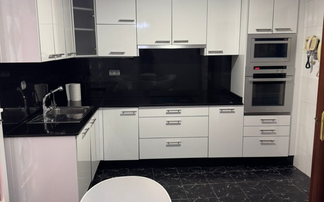 Квартира в Торревьехе 3 спальни 500 м до моря с террасой