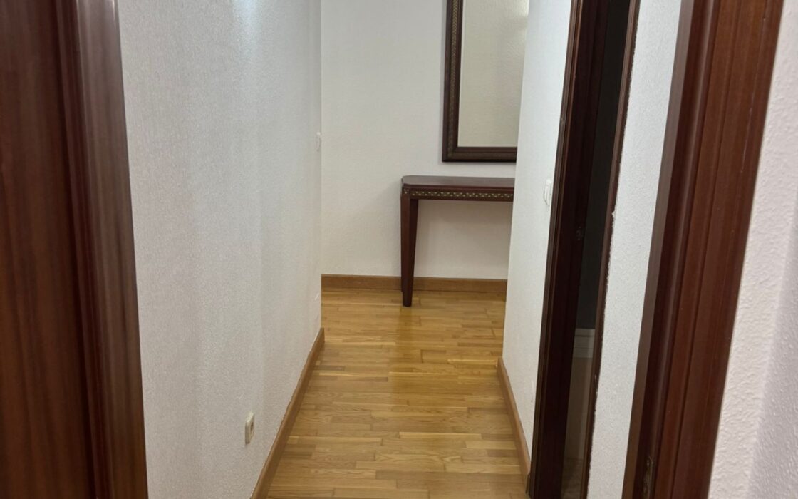 Квартира в Торревьехе 3 спальни 500 м до моря с террасой