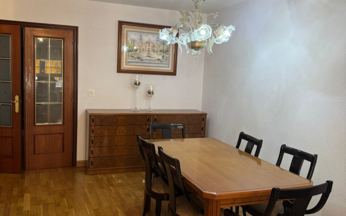 Квартира в Торревьехе 3 спальни 500 м до моря с террасой