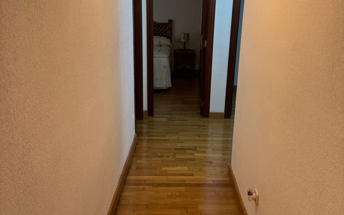 Квартира в Торревьехе 3 спальни 500 м до моря с террасой