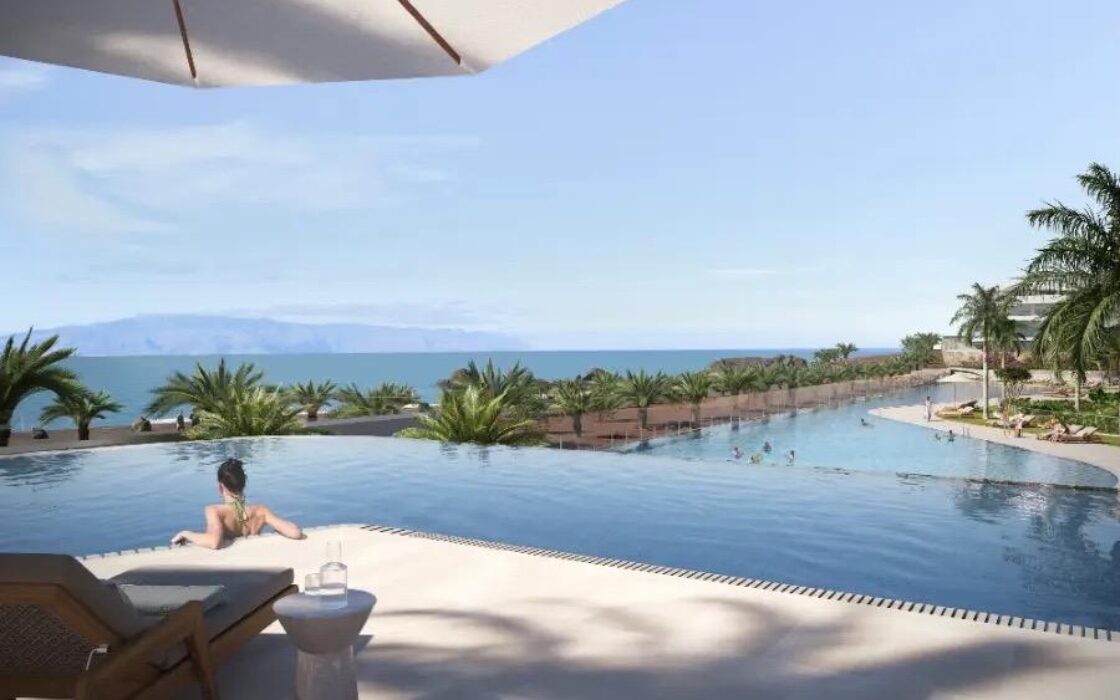 Квартири з терасами біля моря в Плайя-Сан-Хуан, 162 кв.м.