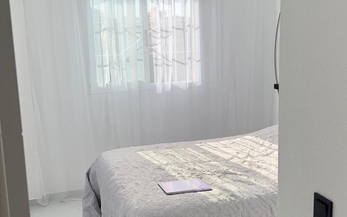 Затишна 2-кімнатна квартира в Плая-Фламенка біля моря 50 кв.м