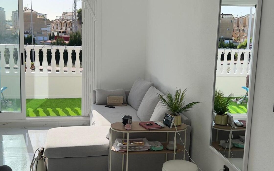 Затишна 2-кімнатна квартира в Плая-Фламенка біля моря 50 кв.м