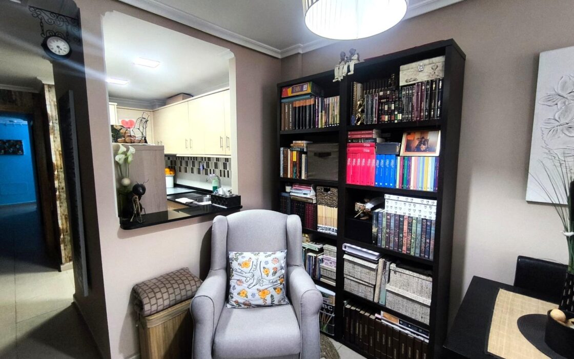 Апартаменты с террасой в Торревьехе 82 кв.м 3 комнаты