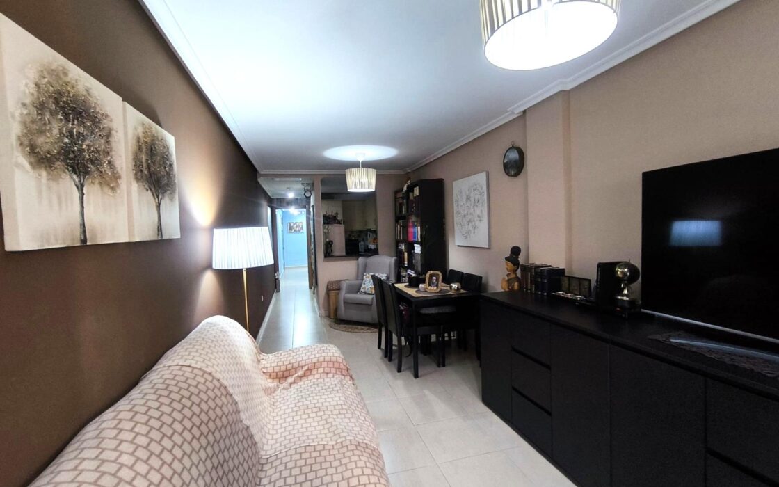 Апартаменты с террасой в Торревьехе 82 кв.м 3 комнаты