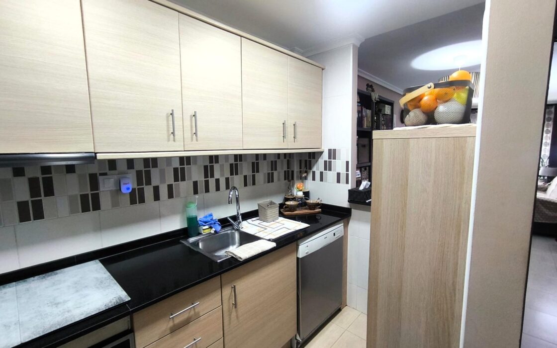 Апартаменты с террасой в Торревьехе 82 кв.м 3 комнаты