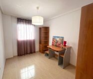 Апартамент 84 кв.м в Торревьехе с балконом 2007 года