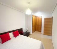 Апартамент 84 кв.м в Торревьехе с балконом 2007 года