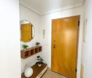 Апартамент 84 кв.м в Торревьехе с балконом 2007 года