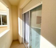 Апартамент 84 кв.м в Торревьехе с балконом 2007 года