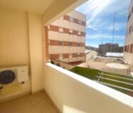 Апартамент 84 кв.м в Торревьехе с балконом 2007 года