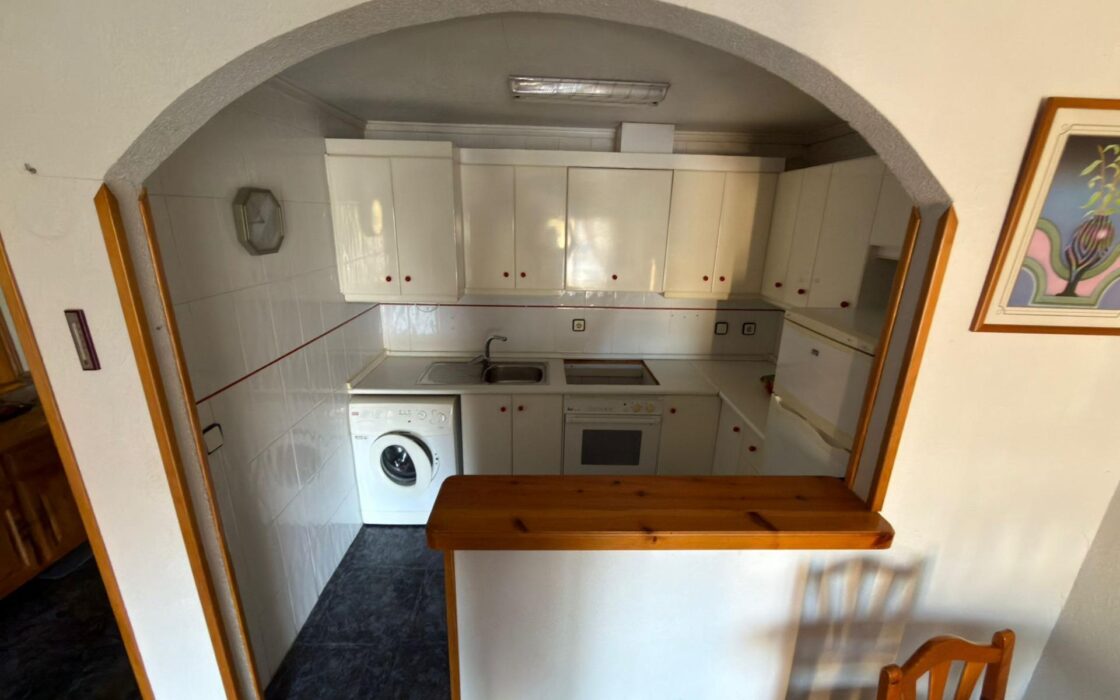 Апартаменты в Торревьехе 52 кв.м с террасой у моря