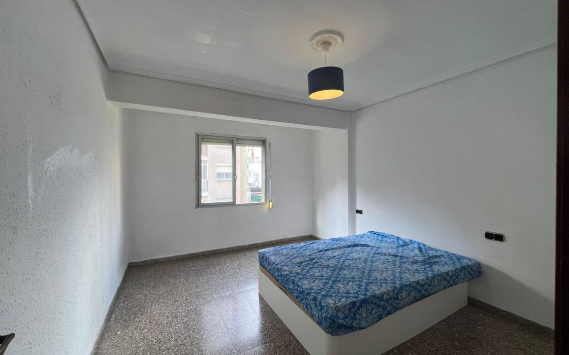 Апартаменти у Валенсії 81 кв.м з балконом в Marxalenes