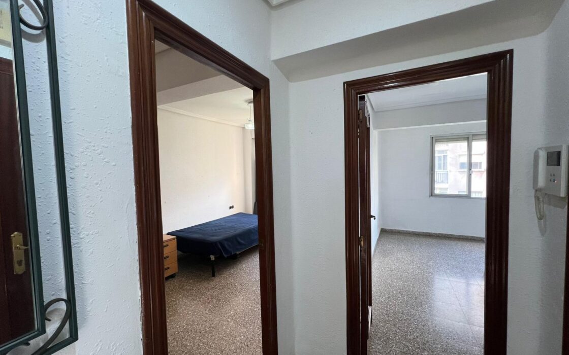 Апартаменти у Валенсії 81 кв.м з балконом в Marxalenes