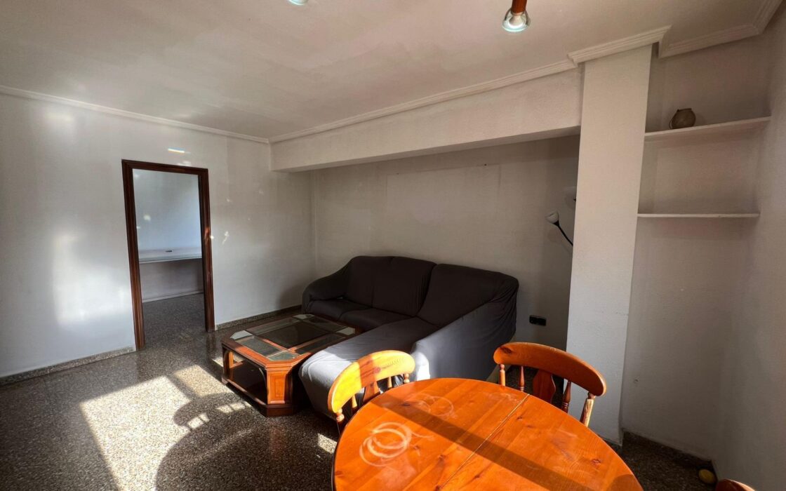 Апартаменти у Валенсії 81 кв.м з балконом в Marxalenes