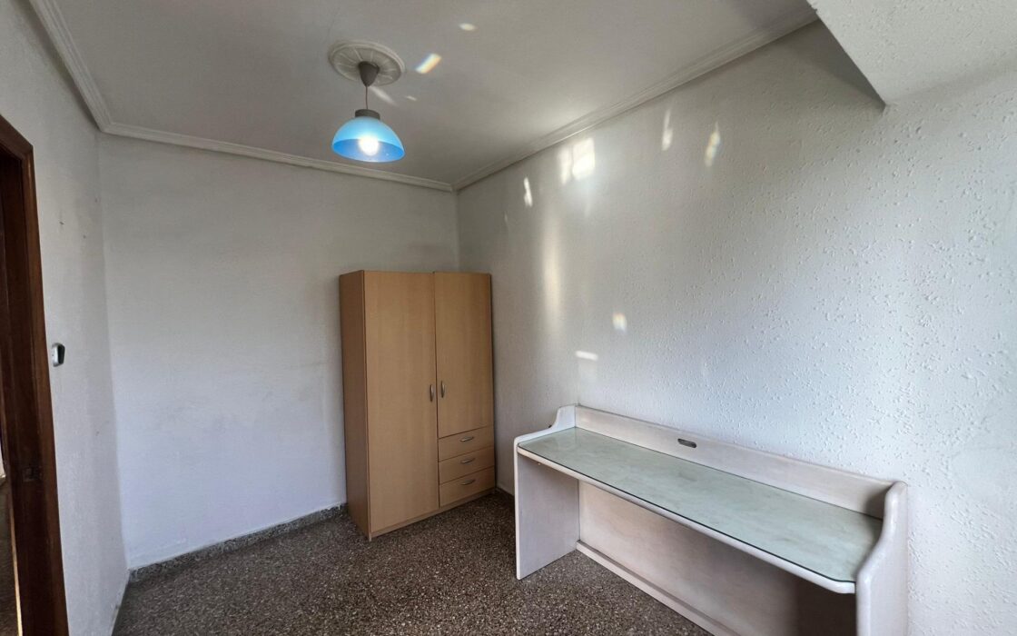 Апартаменти у Валенсії 81 кв.м з балконом в Marxalenes