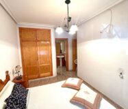 Апартаменты в Торревьехе 85 кв.м с террасой у моря