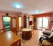 Апартамент в Торревьехе 68 кв.м с террасой у моря