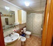 Апартамент в Торревьехе 68 кв.м с террасой у моря