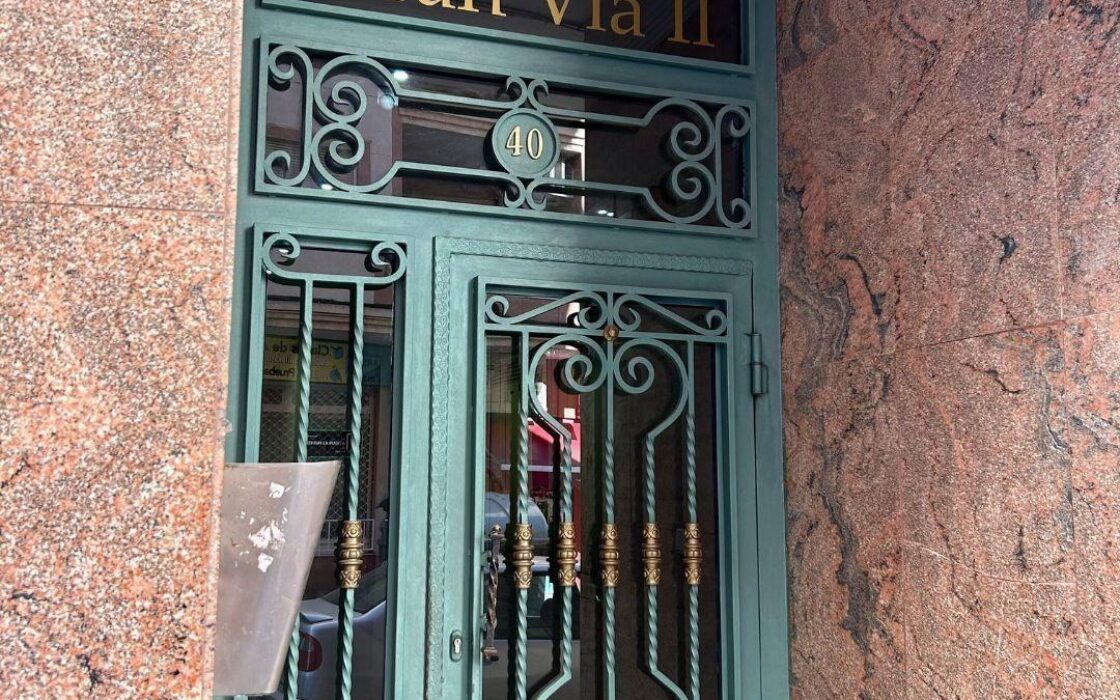 Апартамент в Торревьехе 68 кв.м с террасой у моря