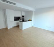 Сучасна квартира в Дении 81 кв.м з терасою біля моря