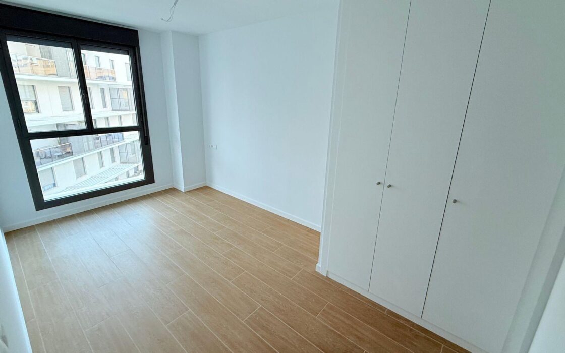 Сучасна квартира в Дении 81 кв.м з терасою біля моря