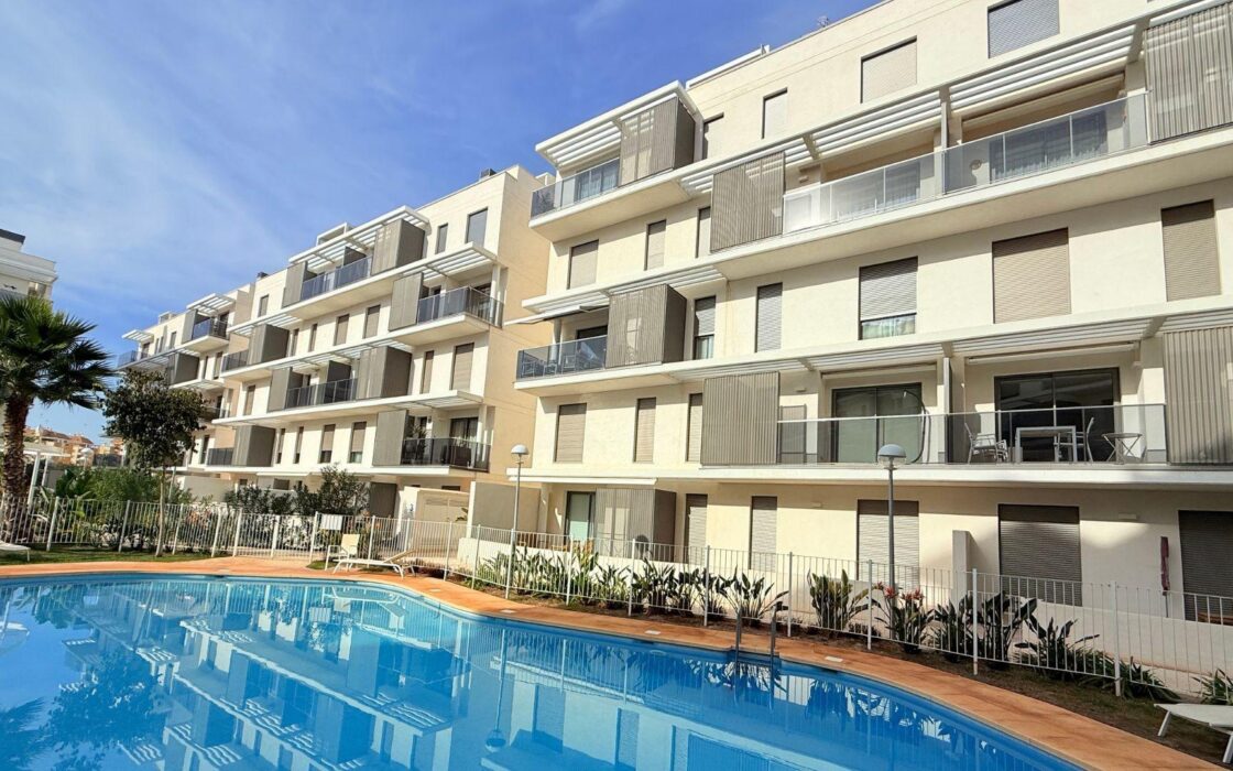 Сучасна квартира в Дении 81 кв.м з терасою біля моря