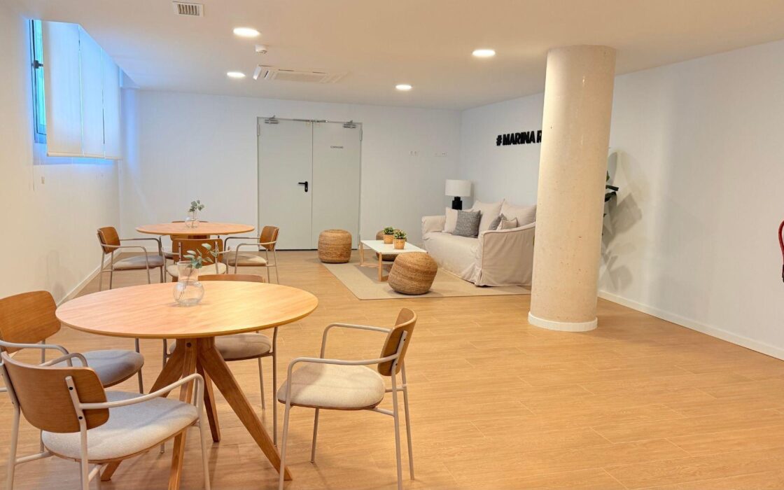 Сучасна квартира в Дении 81 кв.м з терасою біля моря