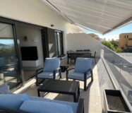 Нова квартира біля моря у Фінестраті з терасою та басейном