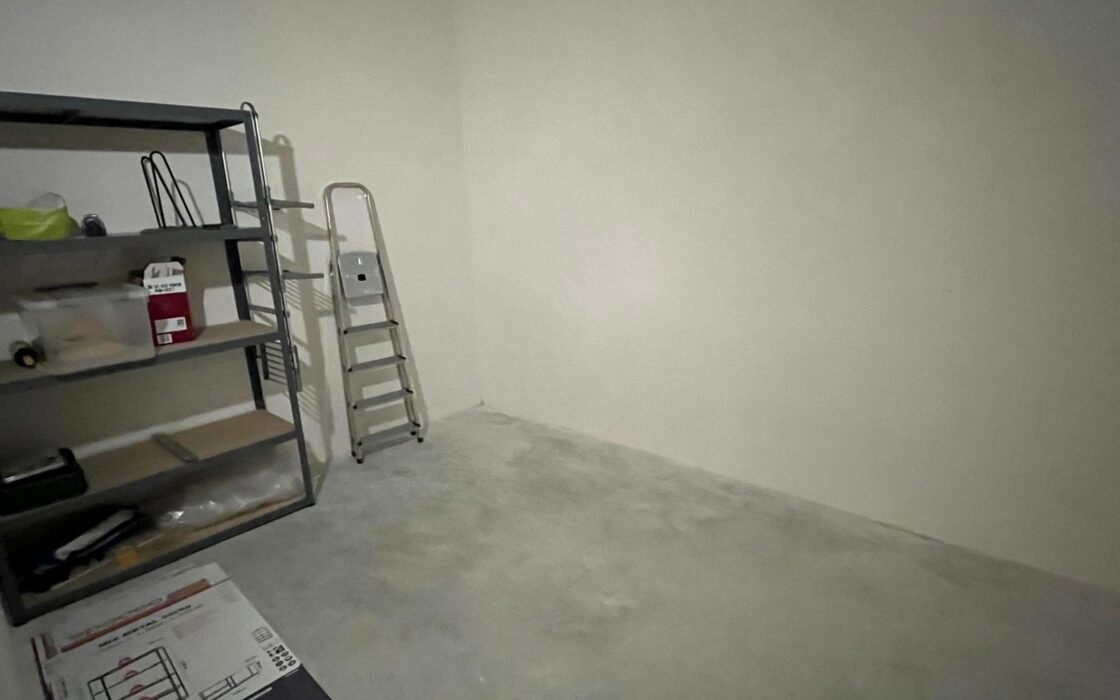 Нова квартира біля моря у Фінестраті з терасою та басейном