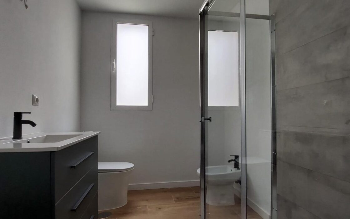 Апартаменты в Аликанте 96 кв.м с балконом и 3 спальнями