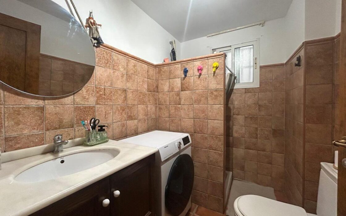 Апартаменты в Торревьехе 62 кв.м с террасой у моря