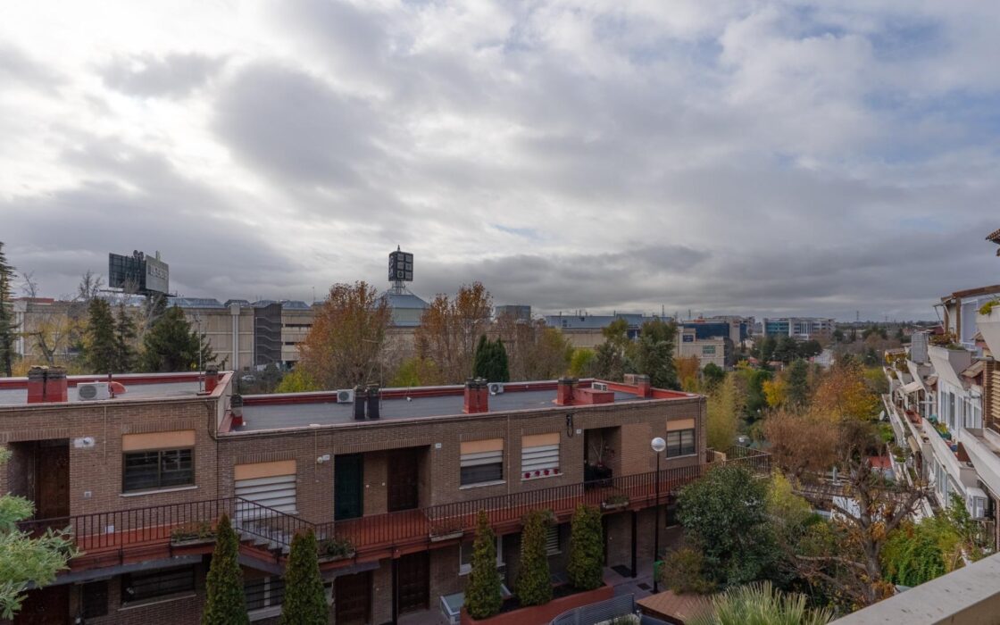 Квартира з терасою в El Soto de la Moraleja 46 кв.м.