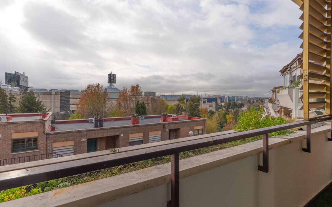 Квартира з терасою в El Soto de la Moraleja 46 кв.м.