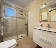 Апартаменты 70 кв.м в Торревьехе с бассейном у пляжа