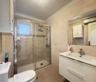 Апартаменты 70 кв.м в Торревьехе с бассейном у пляжа