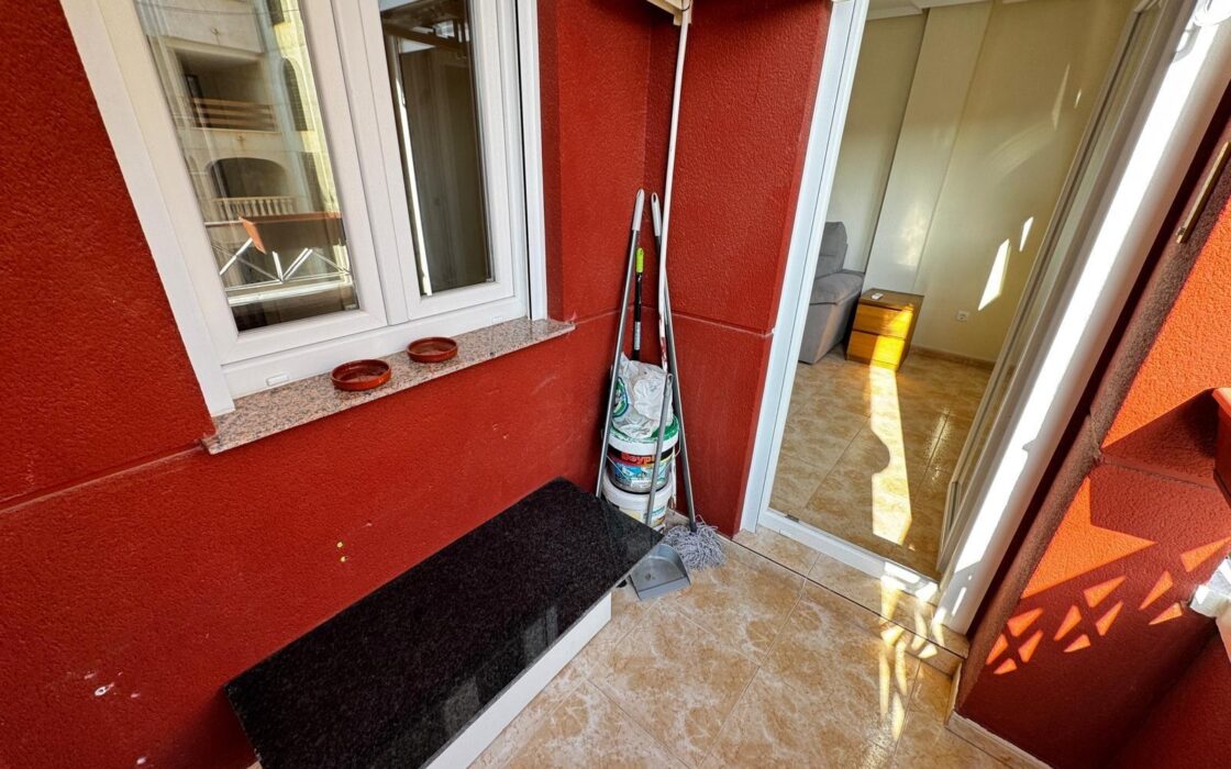 Апартаменты 70 кв.м в Торревьехе с бассейном у пляжа