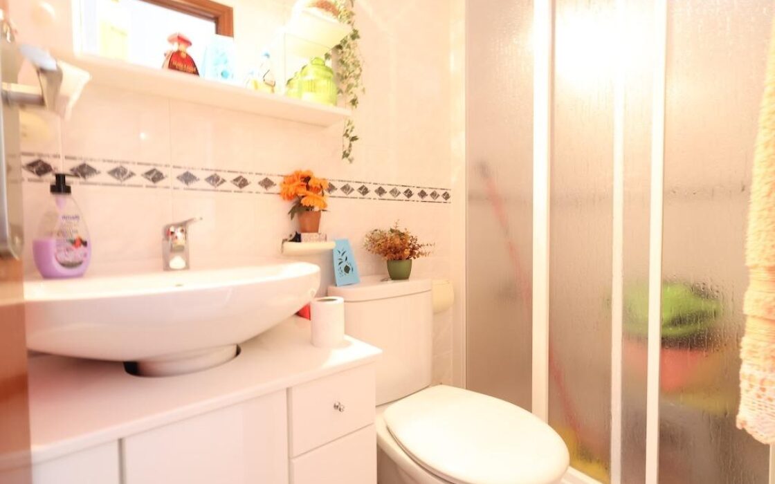 Апартаменты в Торревьехе 35 кв.м 250 м до моря с террасой